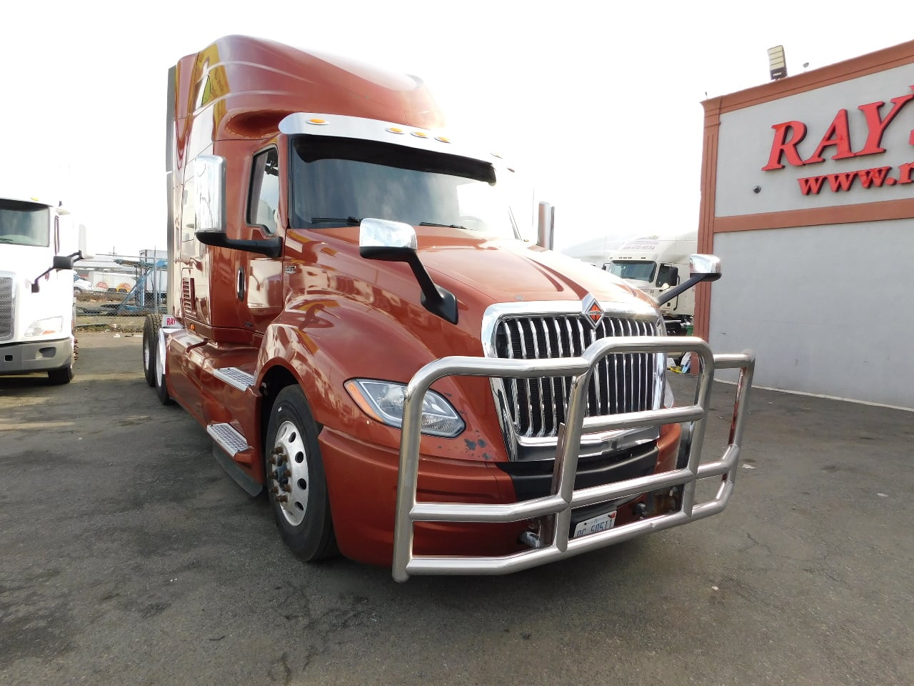 2023 INTERNATIONAL LT Tandem Axle Sleeper #1 2023 INTERNATIONAL LT Tandem Axle Sleeper #1